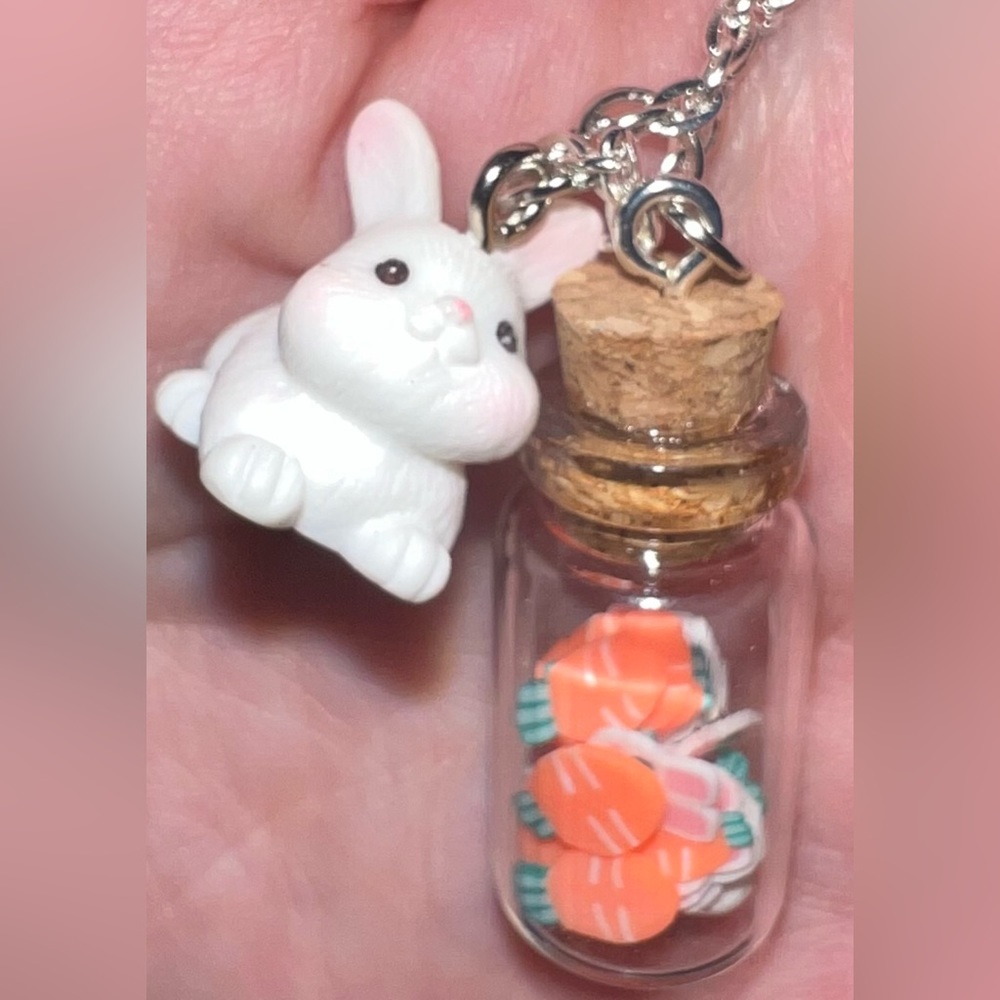 $5 ADORABLE EASTER NECKLACE. NEW. $5 IF BUNDLED ADJUSTABLE - Picture 3 of 16